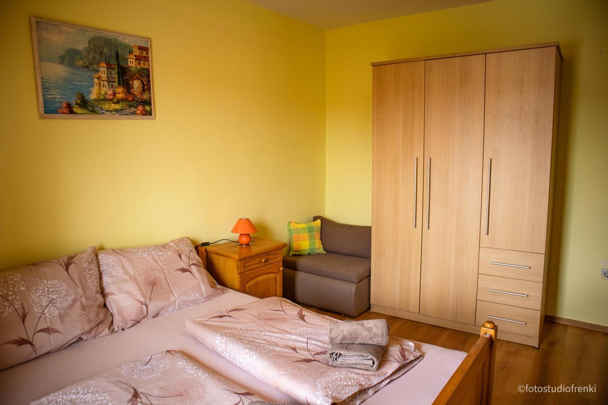 Guesthouse Marija Лопар Екстер'єр фото